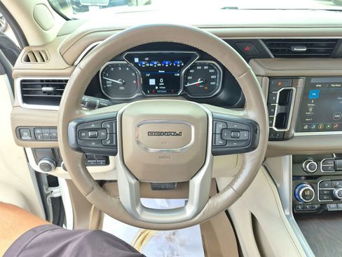 Used 2021 GMC Yukon Denali w/ Denali Ultimate Package image 6