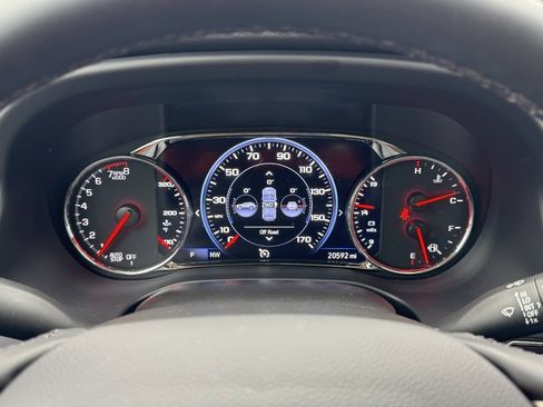 Used 2023 GMC Acadia Denali image 29