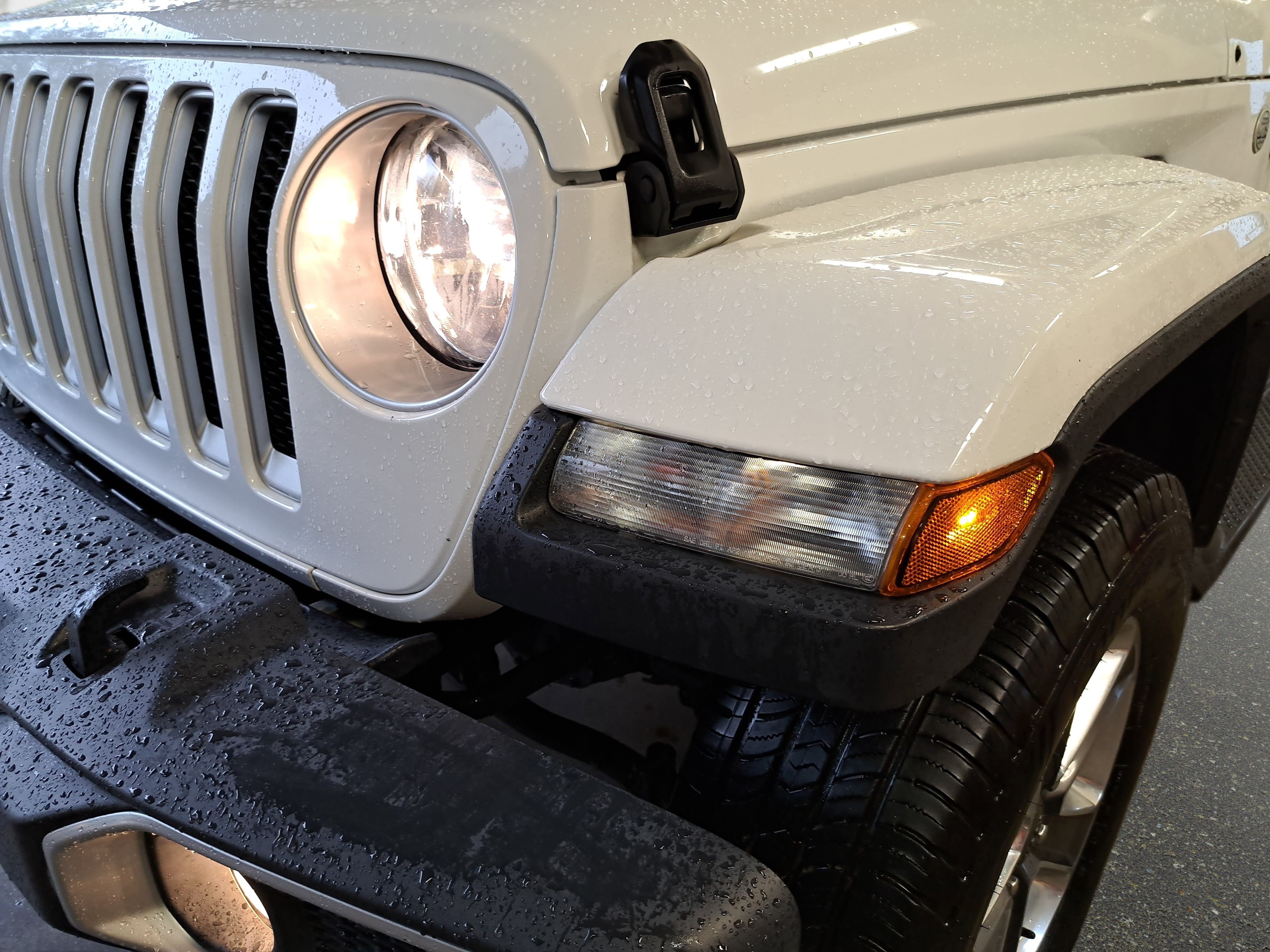 Used 2020 Jeep Wrangler Unlimited Sahara AWD/4WD image 28