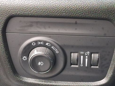 Certified 2023 Jeep Grand Cherokee Limited image 25