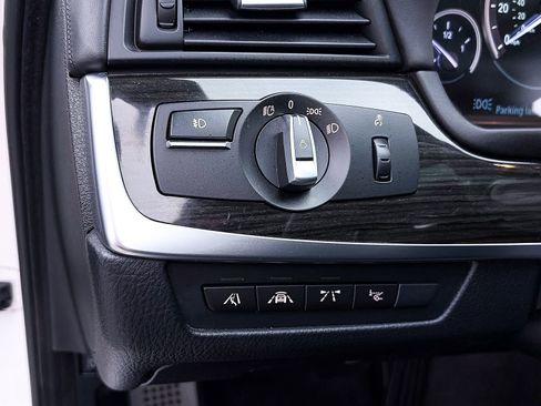 Used 2016 BMW 550i Sedan RWD image 22