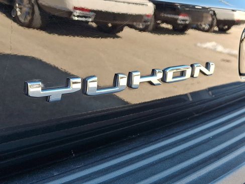 Certified 2023 GMC Yukon XL Denali image 24