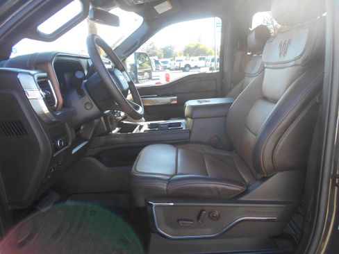 Used 2025 Ford F250 King Ranch w/ Chrome Package image 2