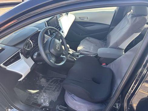 Used 2021 Toyota Corolla LE image 10