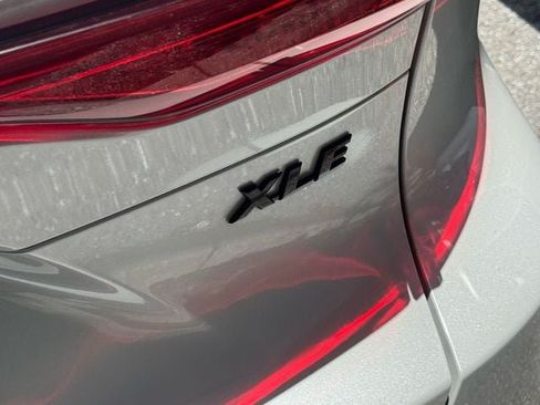 Used 2023 Toyota Venza Nightshade AWD/4WD image 9