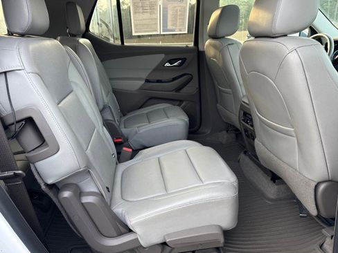 Used 2018 Chevrolet Traverse Premier w/ Driver Confidence II Package image 12