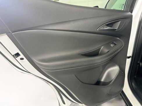Used 2025 Buick Encore GX Preferred FWD image 24