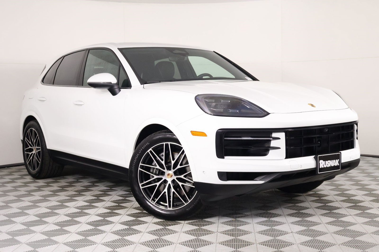 Certified 2026 Porsche Cayenne AWD/4WD image 9
