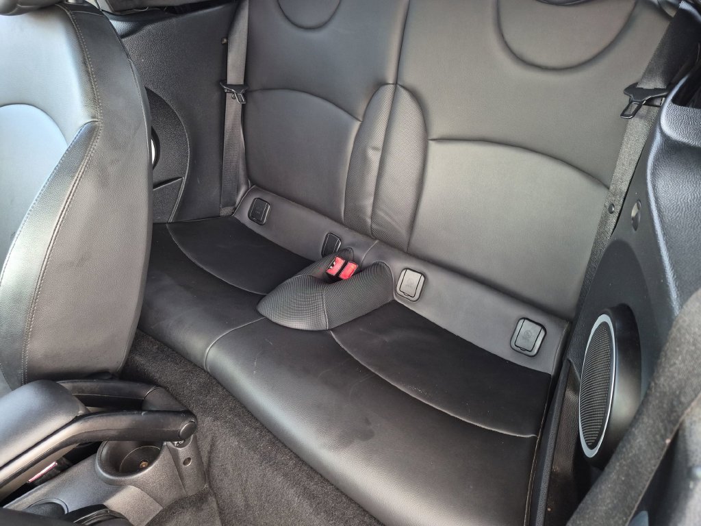 Used 2014 MINI Cooper Convertible FWD image 32