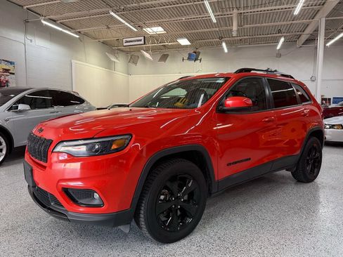 Used 2021 Jeep Cherokee Latitude Lux w/ Sun & Sound Group AWD/4WD image 1