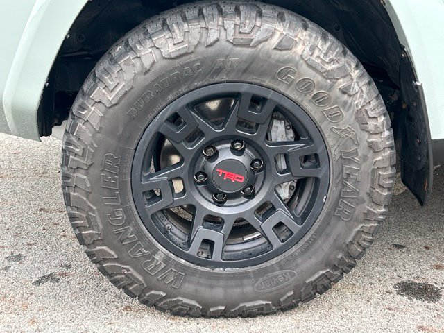 Used 2023 Toyota 4Runner TRD Off-Road Premium w/ Off Road Premium Plus Package AWD/4WD image 16