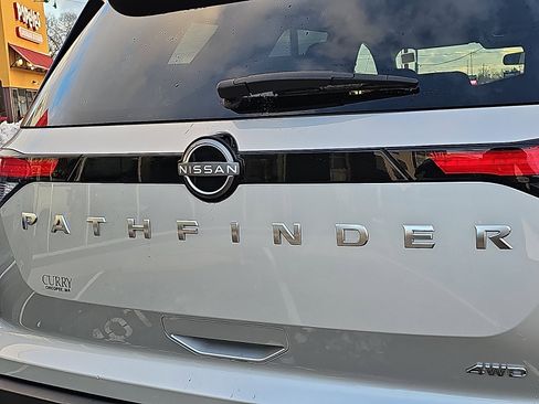 Certified 2023 Nissan Pathfinder S image 30