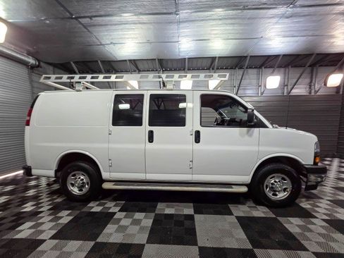 Used 2021 Chevrolet Express 2500 135''WB Low Roof 6.6L V8 Miniv w/ Driver Convenience Package image 10