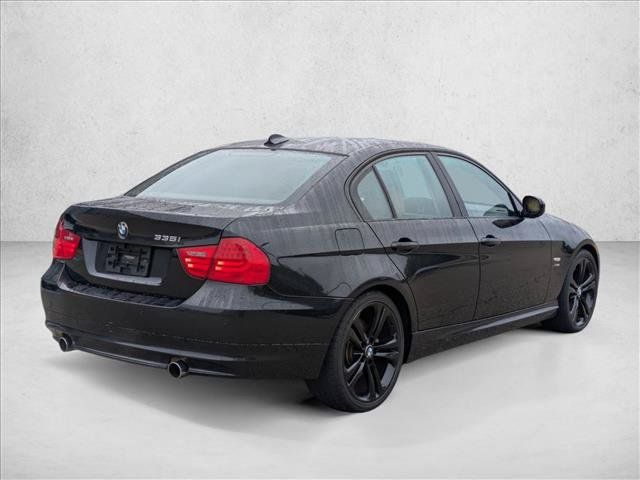 Used 2011 BMW 335i xDrive Sedan AWD/4WD image 5