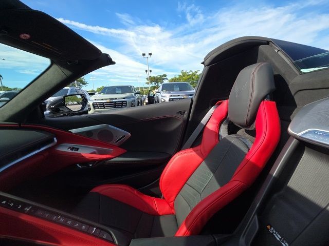 Used 2024 Chevrolet Corvette Stingray Premium Conv w/ Z51 Performance Package RWD image 30