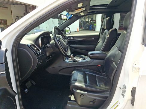 Used 2021 Jeep Grand Cherokee Limited w/ Quick Order Package 28K 80th AWD/4WD image 13