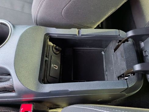 Used 2021 Ford Mustang GT RWD image 33
