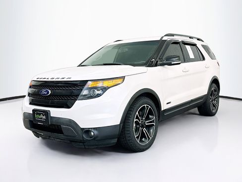 Used 2015 Ford Explorer Sport w/ Equipment Group 401A image 3
