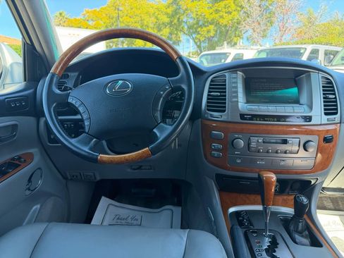 Used 2006 Lexus LX 470 4WD image 21
