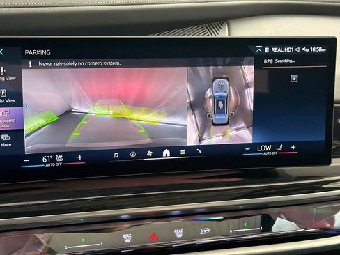 Used 2023 BMW 740i w/ Parking Assistance Package RWD image 19