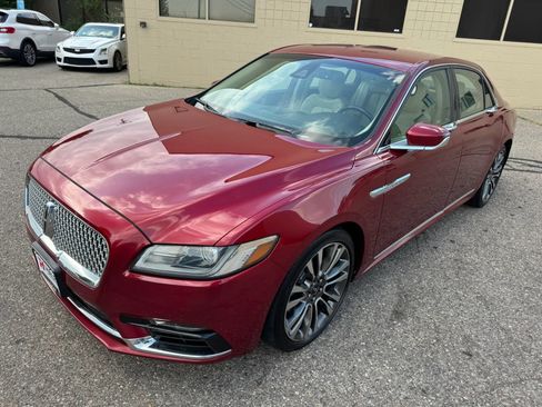 Used 2017 Lincoln Continental Select w/ Technology Package FWD image 14