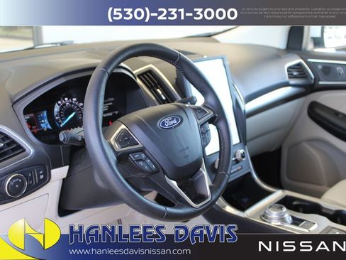 Used 2022 Ford Edge Titanium w/ Equipment Group 301A AWD/4WD image 12