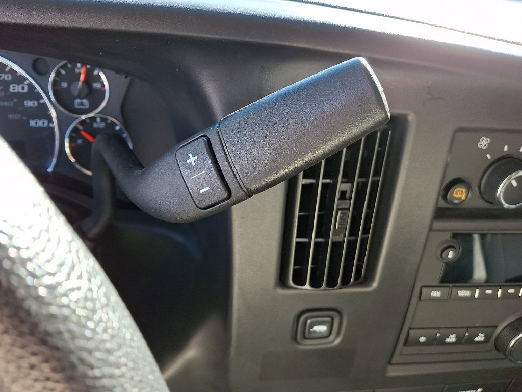 Used 2025 GMC Savana 2500 w/ Driver Convenience Package RWD image 20
