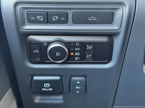 Used 2023 Ford F150 Lariat w/ Max Trailer Tow Package image 19