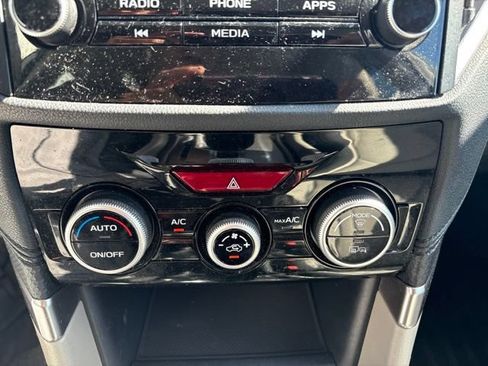 Used 2020 Subaru Forester Premium AWD/4WD image 18