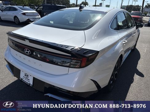 Certified 2025 Hyundai Sonata SEL FWD image 4