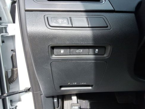 Used 2016 Hyundai Sonata Sport w/ Option Group 1V image 20