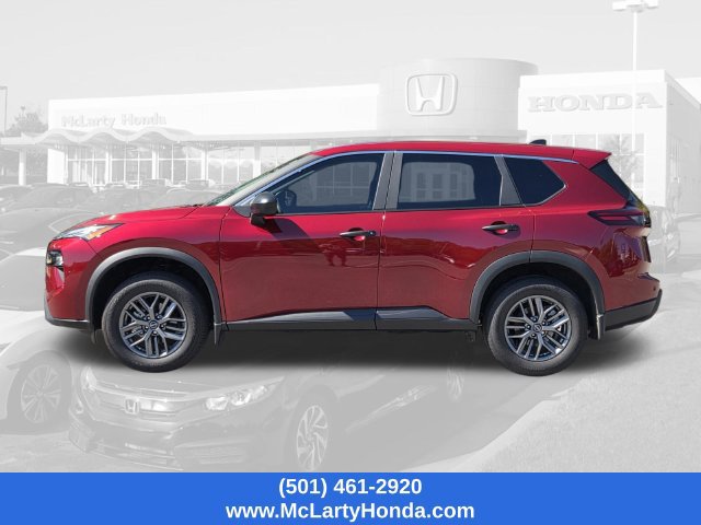 Used 2026 Nissan Rogue S FWD image 2