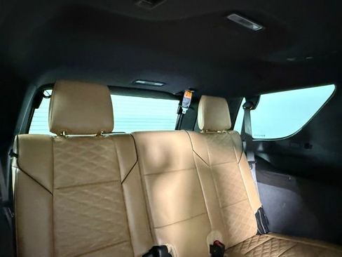 Certified 2023 Cadillac Escalade Sport w/ LPO, ONYX Package image 29