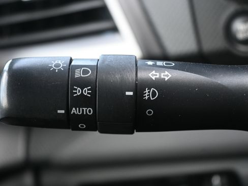 Used 2023 Subaru Forester Touring image 29