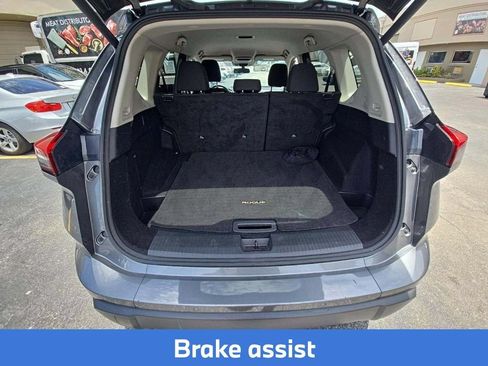 Certified 2025 Nissan Rogue SV AWD/4WD image 6