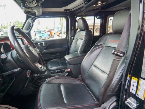 Used 2019 Jeep Wrangler Unlimited Rubicon AWD/4WD image 21