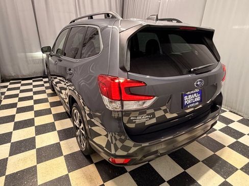 Used 2023 Subaru Forester Limited AWD/4WD image 6