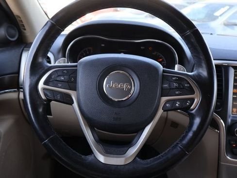 Used 2014 Jeep Grand Cherokee Limited w/ Luxury Group II AWD/4WD image 31