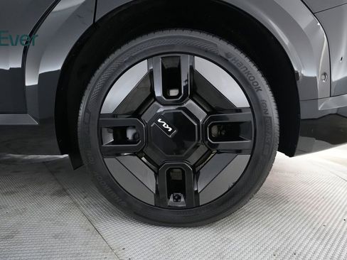 Used 2024 Kia EV9 GT-Line image 9