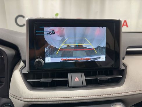 Used 2025 Toyota RAV4 XLE image 25