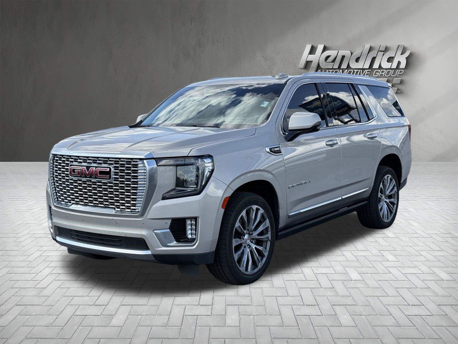 Used 2021 GMC Yukon Denali w/ Denali Premium Package RWD image 5