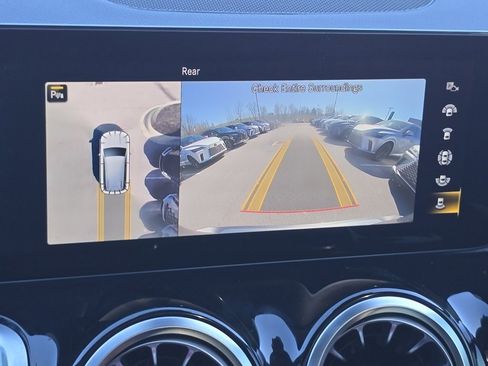 Used 2023 Mercedes-Benz GLB 35 AMG AMG GLB 35 image 6