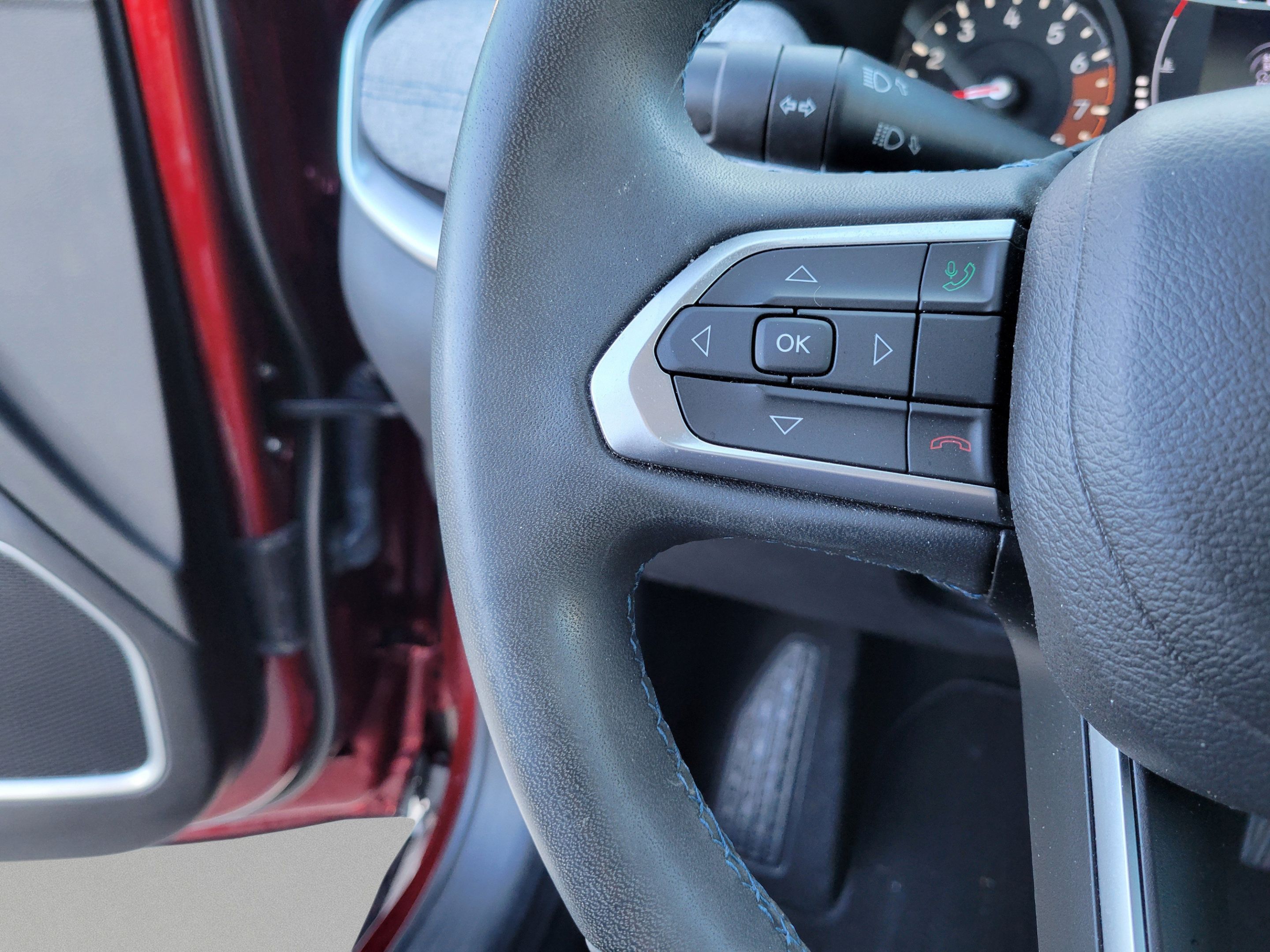 Used 2022 Jeep Compass Latitude FWD image 24