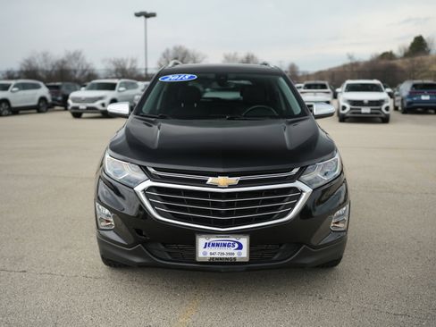 Used 2018 Chevrolet Equinox Premier image 3