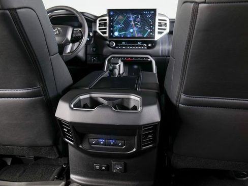 Used 2025 Toyota Tundra Platinum AWD/4WD image 23