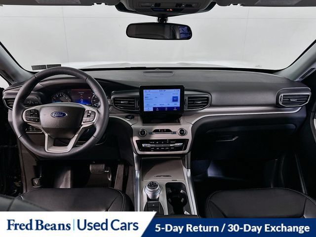 Used 2023 Ford Explorer XLT w/ Equipment Group 202A AWD/4WD image 25