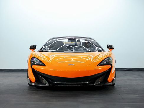 Used 2020 McLaren 600LT Spider image 10