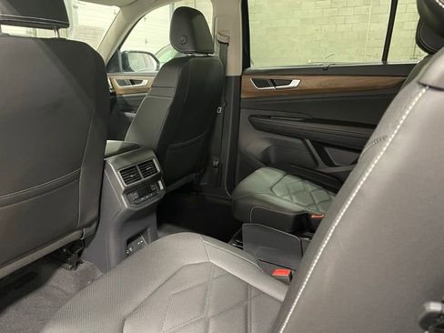 New 2025 Volkswagen Atlas SE image 13