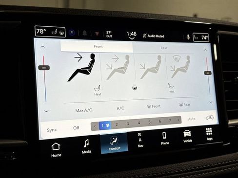 New 2026 Chrysler Pacifica Select AWD/4WD image 17