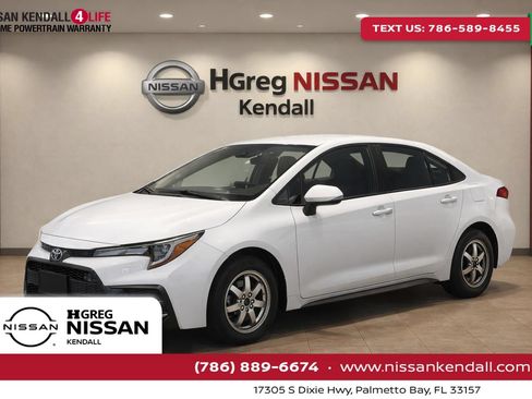 Used 2024 Toyota Corolla SE FWD image 1